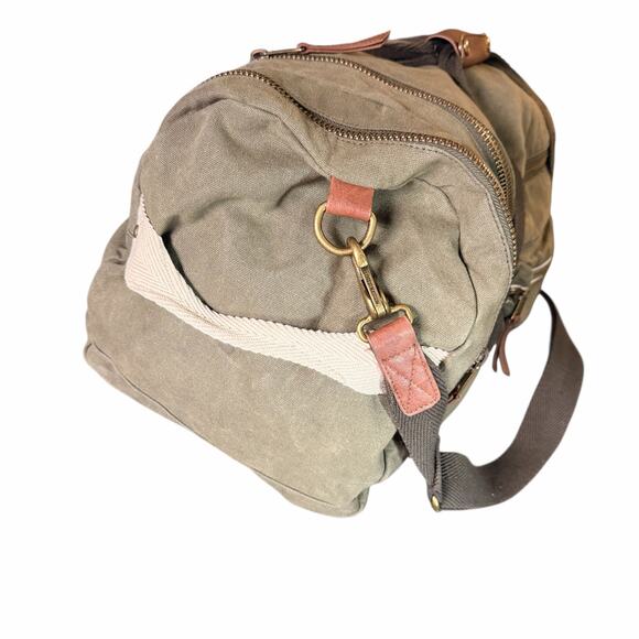 Steve Madden Canvas Duffel Bag Olive Green Travel Weekender Gym Tote - Picture 7 of 8